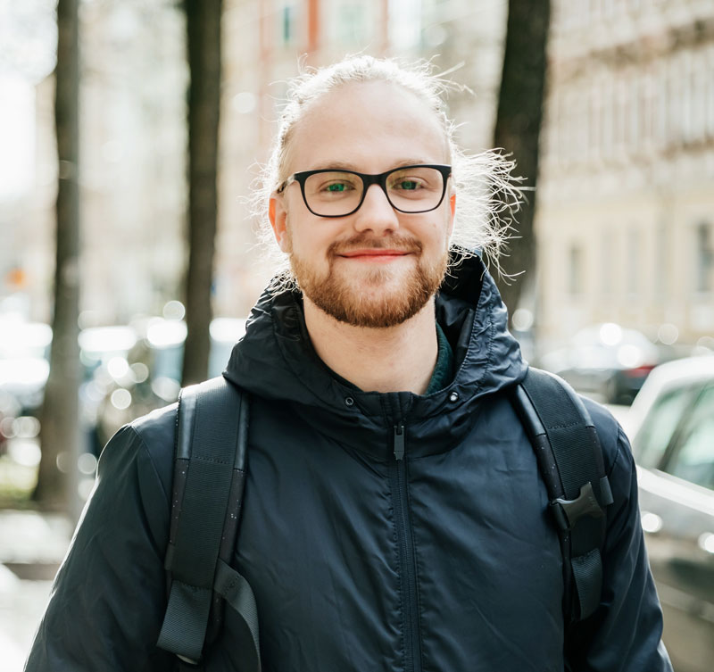 1276389777 1276389777